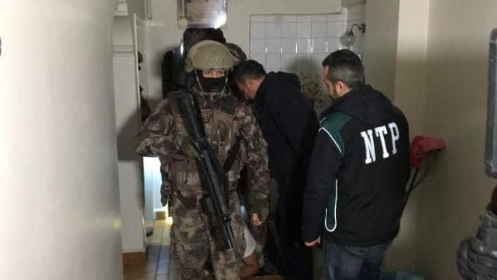 Bursa'da şafak vakti 700 polisle uyuşturucu operasyonu