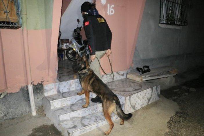 Adana merkezli 5 ilde uyuşturucu satıcılarına operayon