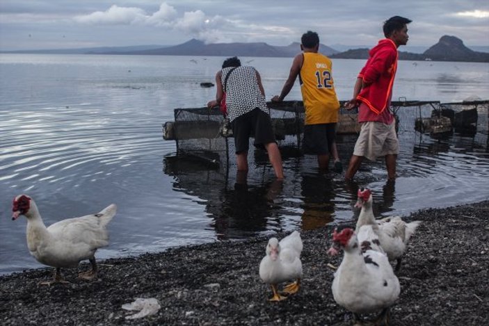 Filipinler'de 82 bin kişi tahliye edildi