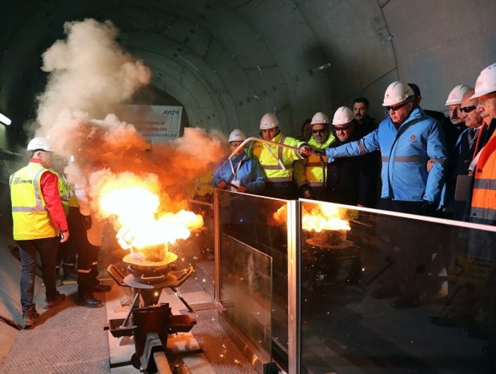 Havalimanı metrosunda ilk ray kaynağı