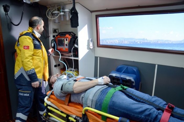 Deniz ambulansları 3 yılda 9 bin 800 hasta taşıdı