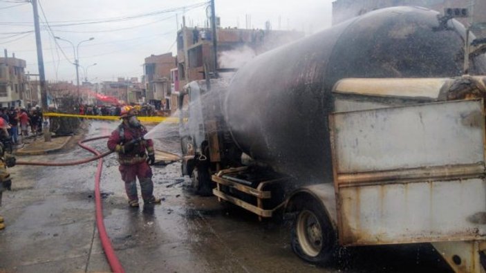Peru'da gaz yüklü tanker patladı: 6 ölü, 45 yaralı