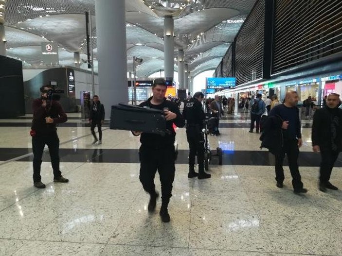 İstanbul Havalimanı'nda saka kuşu kaçakçısına para cezası