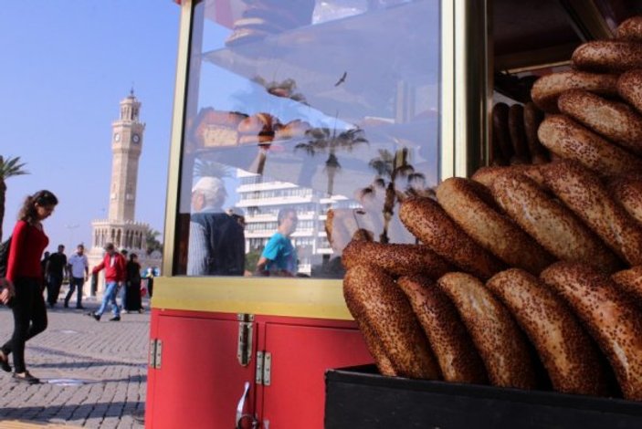 İzmir’de simit ve boyoza zam