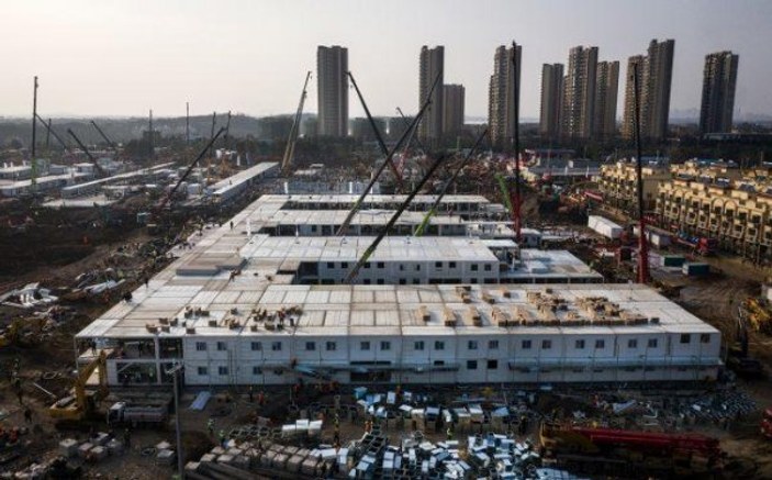Çin'de 10 günde inşa edilen hastane açıldı