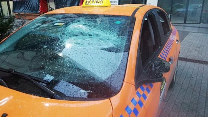 Esenyurt'ta taksiciler birbirine girdi: 5 yaralı