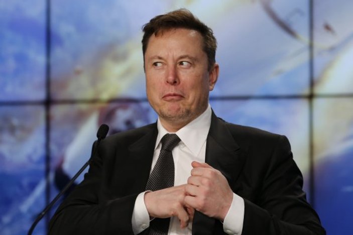 Elon Musk: Facebook'u silin gitsin