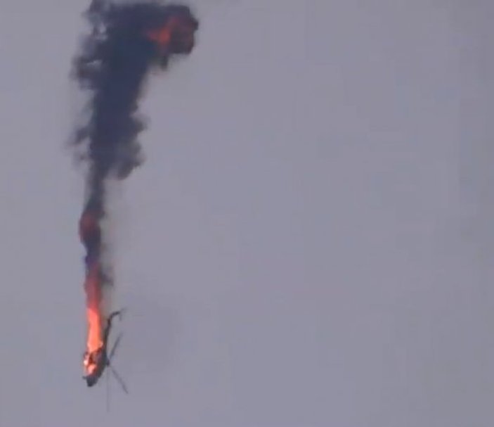 Rejime ait helikopter düşürüldü