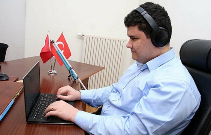 Görme engelli Türk mühendis, Silikon Vadisi'nde