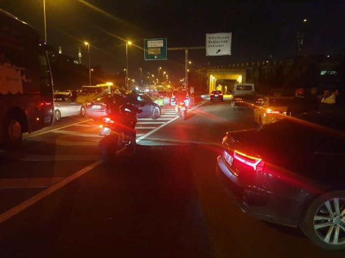 Alkollü araç kullanan Ahmet Kural, kaza yaptı