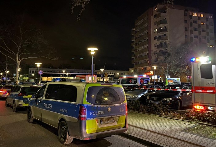 Almanya'da silahlı saldırıda 11 kişi öldü