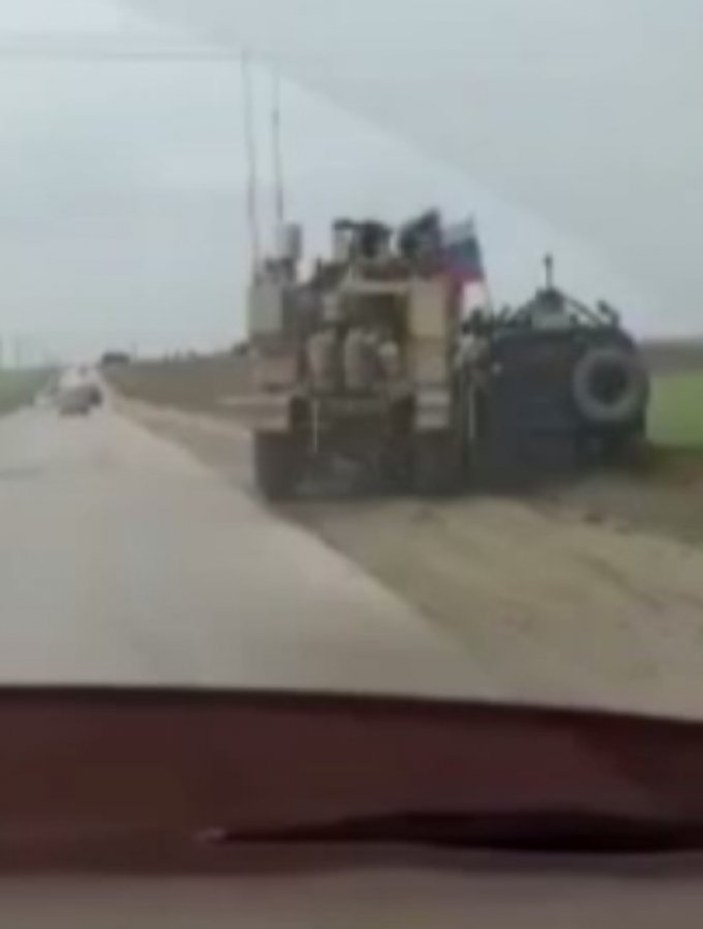 ABD zırhlı aracı, Ruslara ait zırhlı aracın önünü kesti
