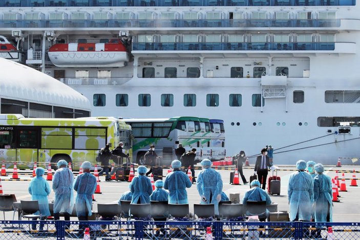 Rusya, Japonya'daki gemiden 8 vatandaşını tahliye etti