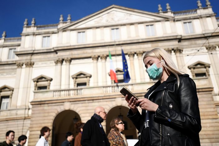 İtalya'da koronavirüs korkusu marketleri boşalttı