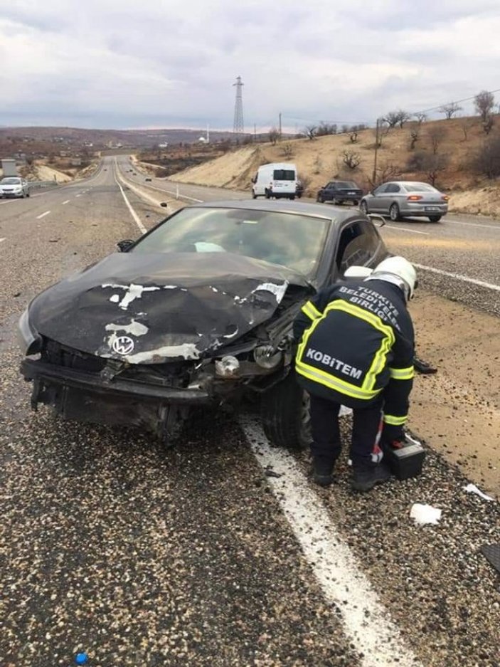 Adıyaman'da iki araç çarpıştı: 7 yaralı