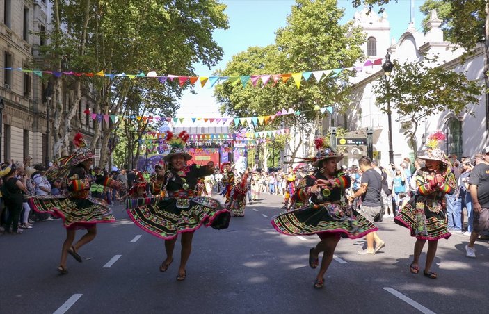 Buenos Aires'te karnaval coşkusu