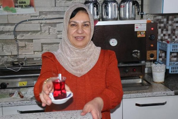 Kayseri'de 2 çocuk annesi, 5 yıldır çay ocağı işletiyor