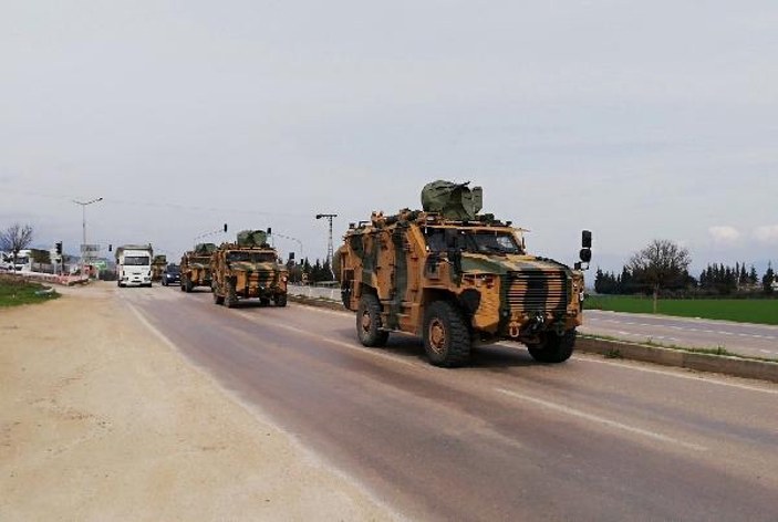 Suriye sınırına komando ve askeri araç sevkiyatı