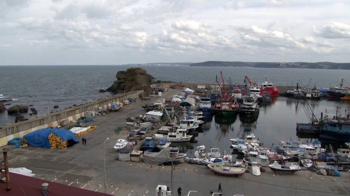 Türk balıkçılar göçmenleri ücretsiz taşımaya gönüllü