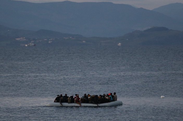 Ayvacık'ta mülteciler boğulmaktan kurtarıldı