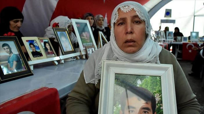 Diyarbakır'da oturma eylemine bir aile daha katıldı