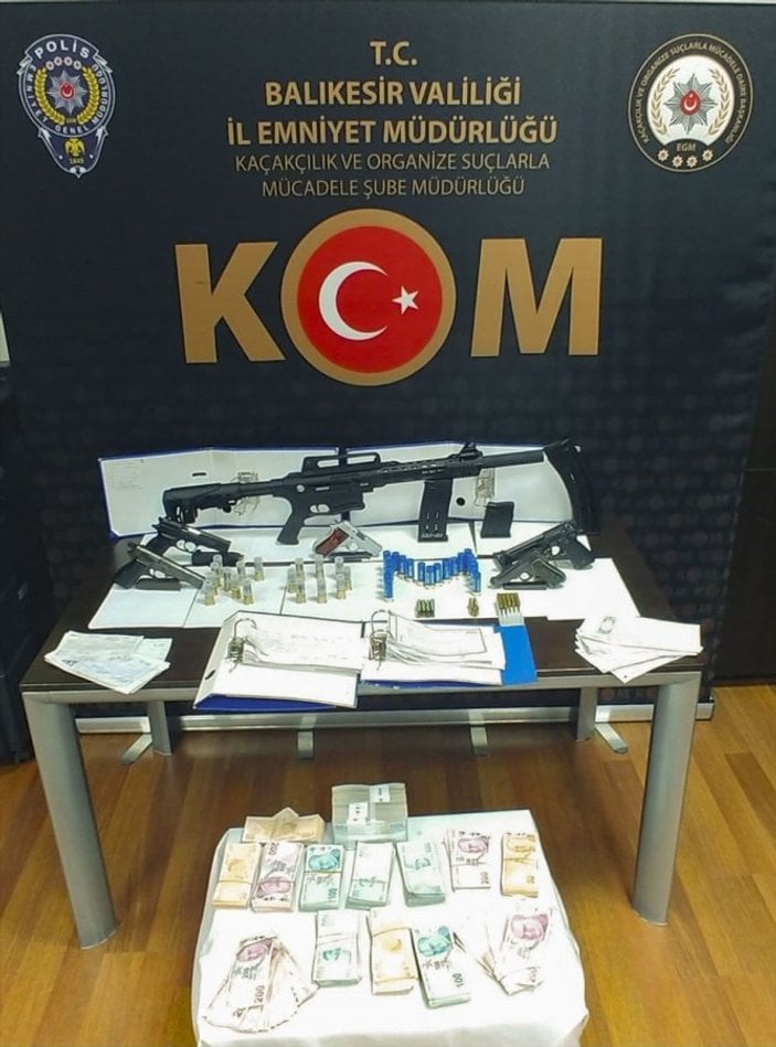 Balıkesir'de suç örgütüne operasyon: 10 gözaltı