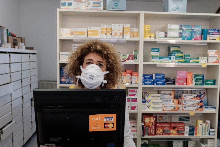 İtalya'da koronavirüs ölümleri 52'ye çıktı