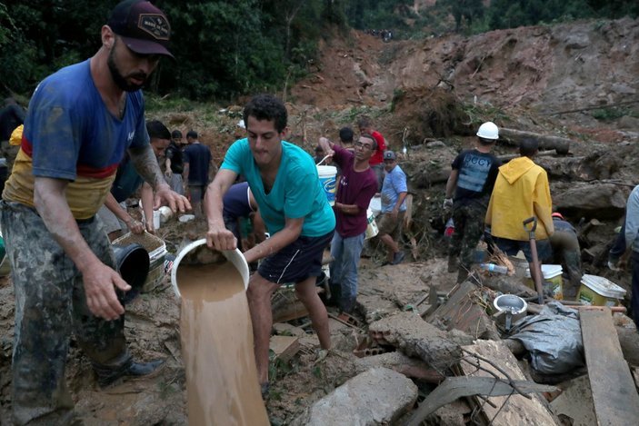 Brezilya'da aşırı yağışlar 23 can aldı