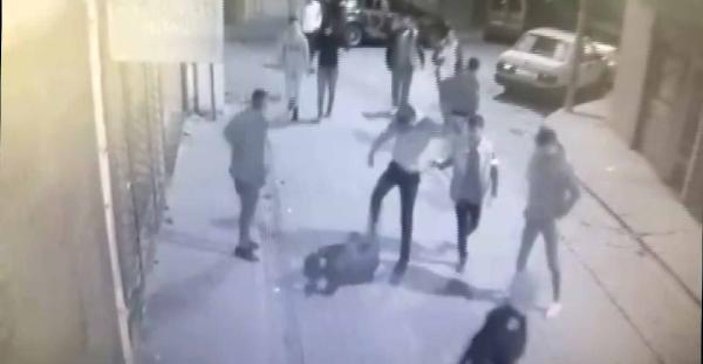 Konya'da 8 kişilik çete 5 kişiyi döverek gasbetti