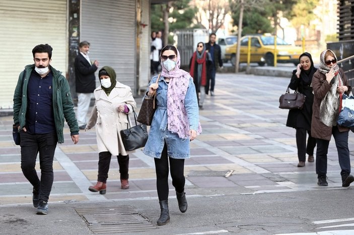 İran'da koronadan ölenlerin sayısı artıyor