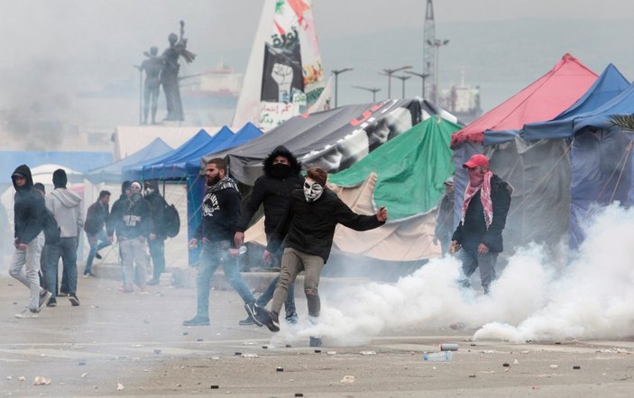 Lübnanlılardan ekonomik kriz protestoları sürüyor