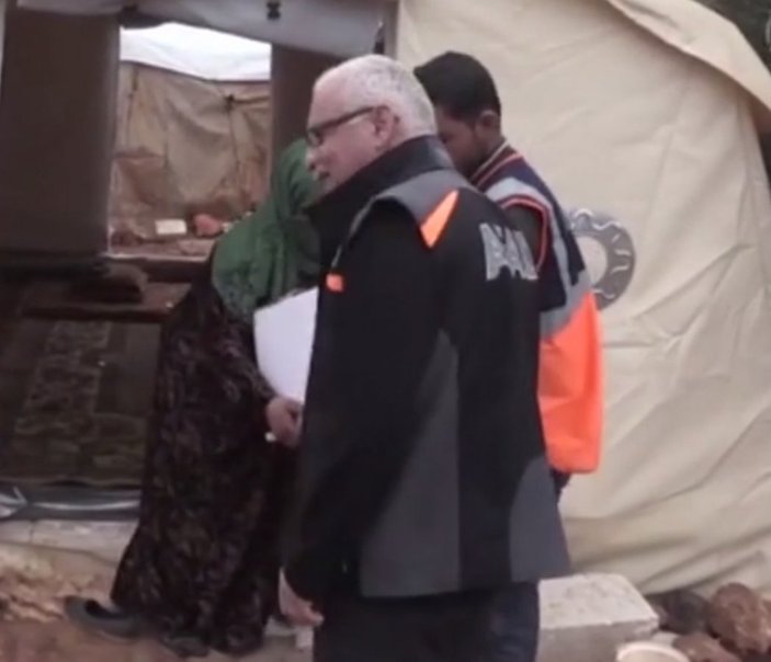 İdlib bölgesine çizme ve gıda yardımı