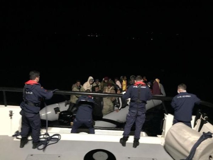 İzmir'de 120 göçmen yakalandı