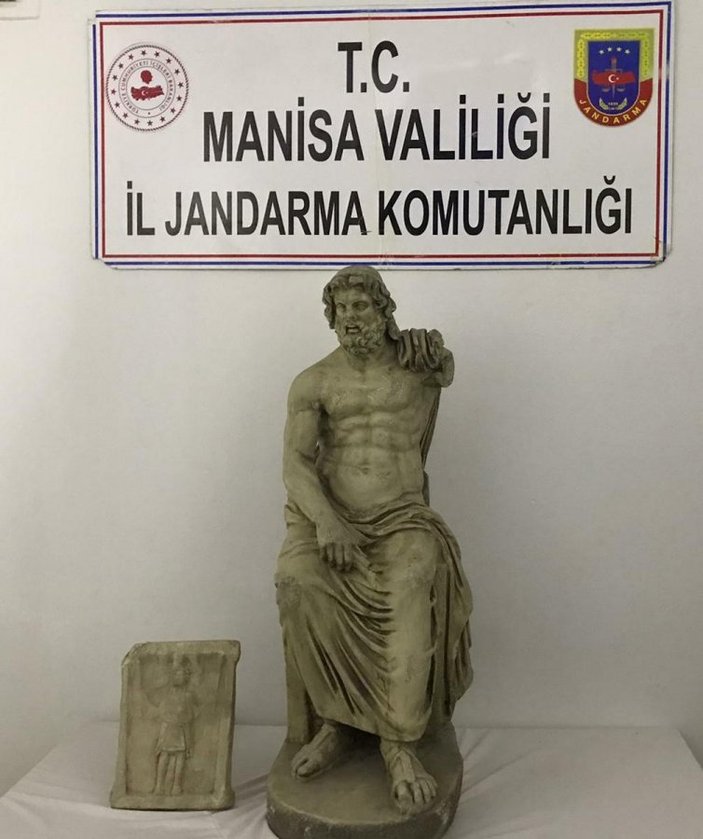 Helenistik döneme ait Zeus heykelini satacaklardı
