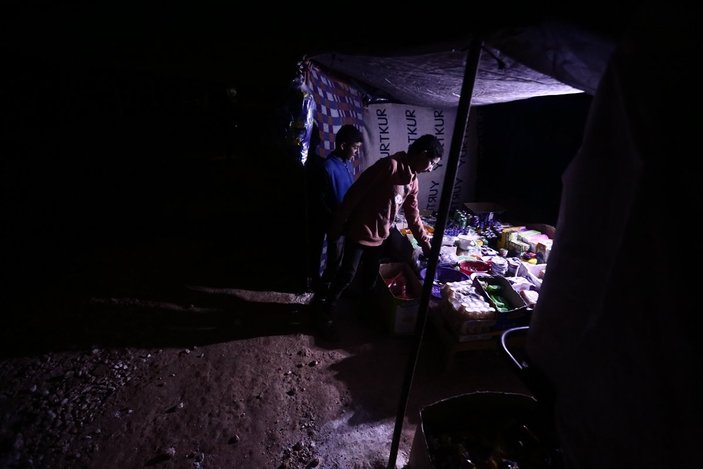 İdlib'deki kamplarda zorlu yaşam mücadelesi