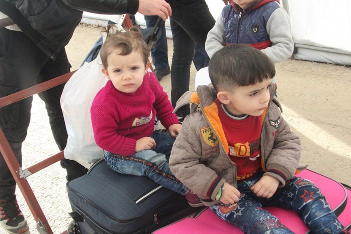 Suriyeliler üç aylar için ülkelerine gidiyor