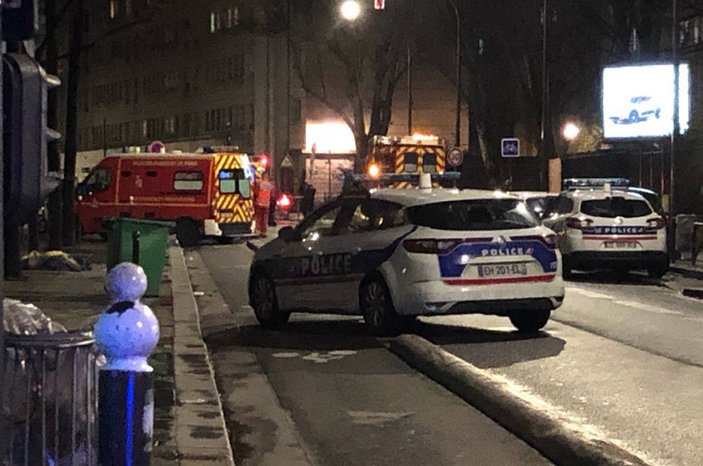 Paris'te camide silahlı saldırı: 1 yaralı