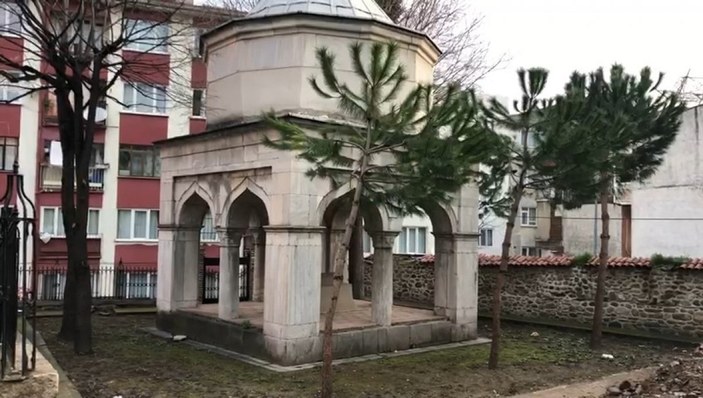 Bursa'da 600 yıllık türbeye uyuşturucu sakladılar
