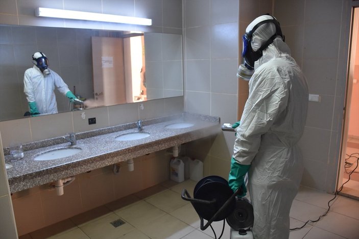 Adana'da okul ve kreşler dezenfekte ediliyor
