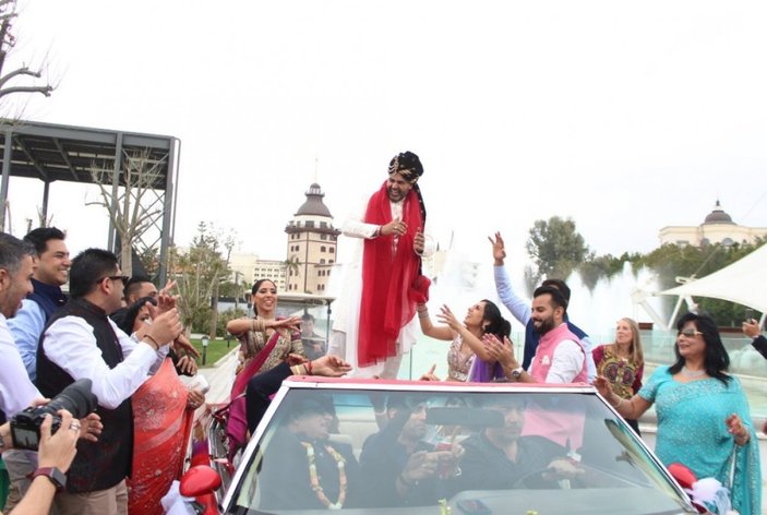 Antalya'da 1 milyon euroluk Hint düğünü