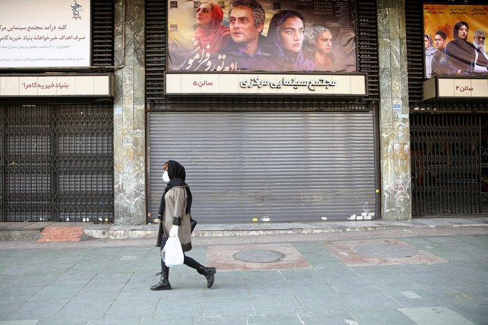 İran korona tedbirleri kapsamında sokakları boşalttı