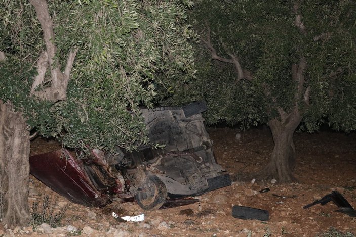 Kahramanmaraş'ta otomobil tarlaya yuvarlandı