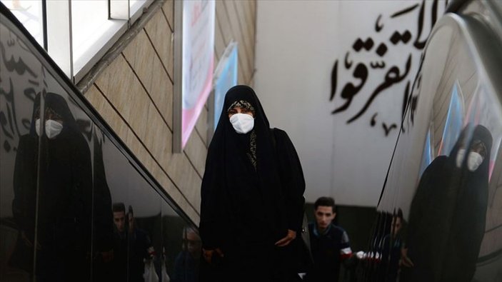 Tahran'da sokaklar dezenfekte ediliyor