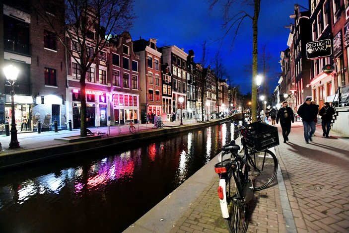 Amsterdam'da Red Light Sokağı kapatıldı