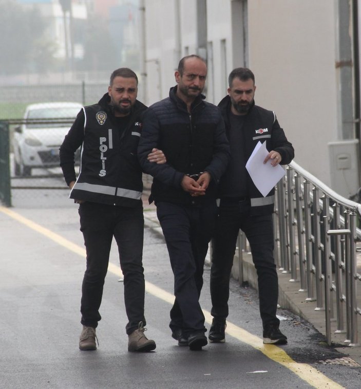 Adana'da peruklu hırsız yakalandı