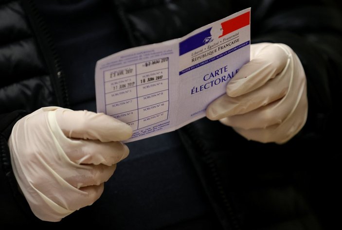 Fransa'da yerel seçimlerde ilk turun kaybedeni Macron