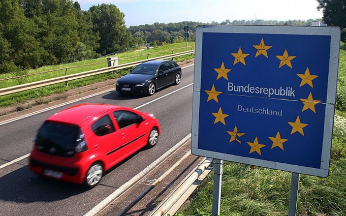 Avrupa’da korona salgını Schengen’i vurdu