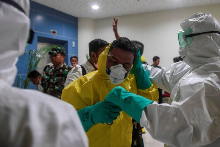 Bangladeş'te koronavirüsten ilk ölüm