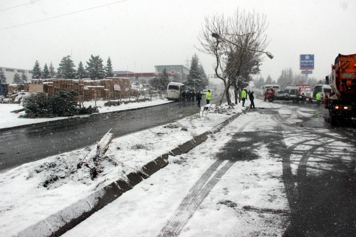 Kayseri'de zincirleme trafik kazası: 18 yaralı