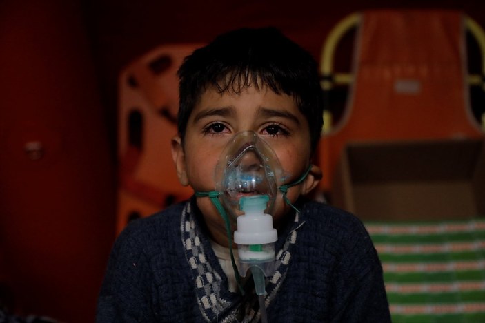 Yunanistan sığınmacılara yine gaz bombalarıyla saldırdı